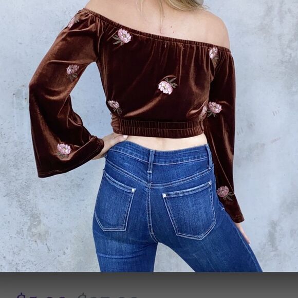 NWT velour off the shoulder crop top‎ - Picture 2 of 6